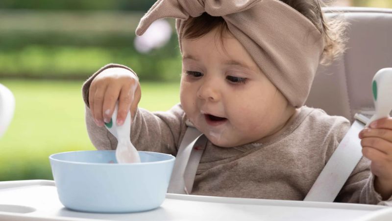 Cách cai sữa cho bé từ từ, an toàn, hiệu quả