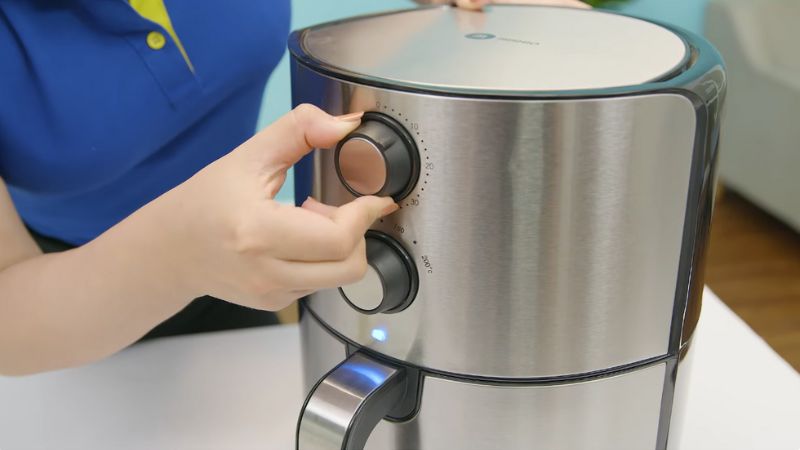 Cách sử dụng nồi chiên không dầu, các chức năng cơ bản và hướng dẫn vệ sinh chi tiết