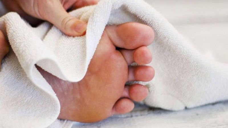 Cách trị mụn cóc tại nhà đơn giản với những tình trạng nhẹ