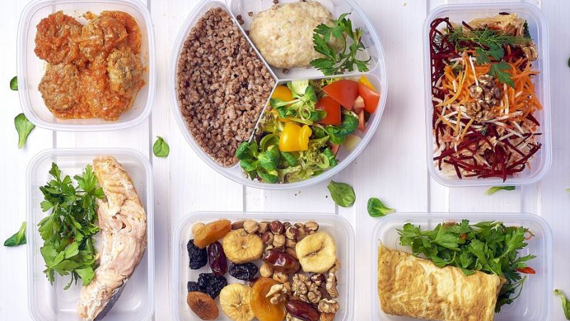chia nhỏ nhiều bữa ăn trong ngày