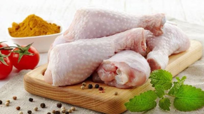 Chia sẻ tips chọn gà siêu ngon chiên rán bất bại