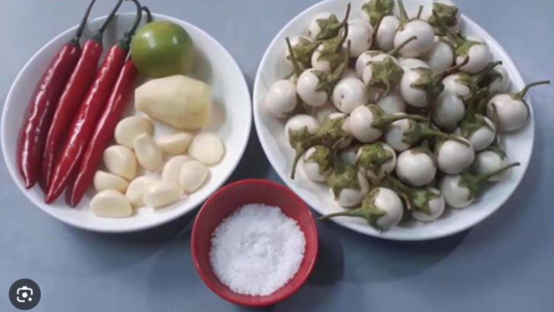 Chuẩn bị nguyên liệu muối cà pháo