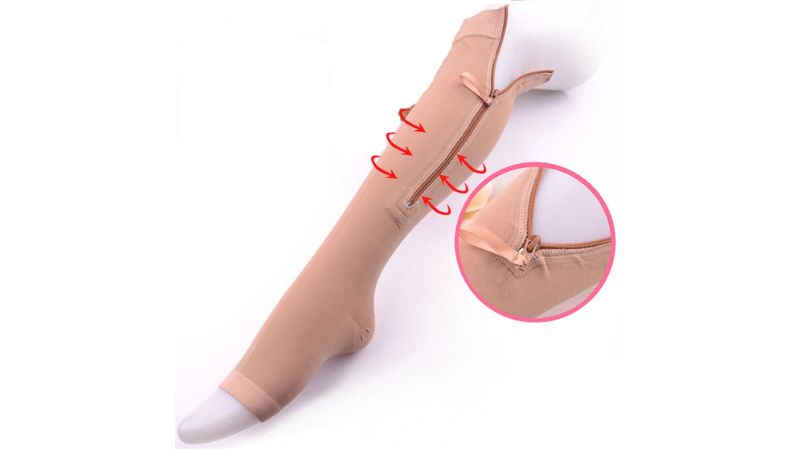 đeo tất chống giãn tĩnh mạch chân