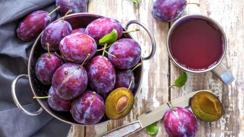 Hướng dẫn cách làm siro mận cả quả ngâm đường