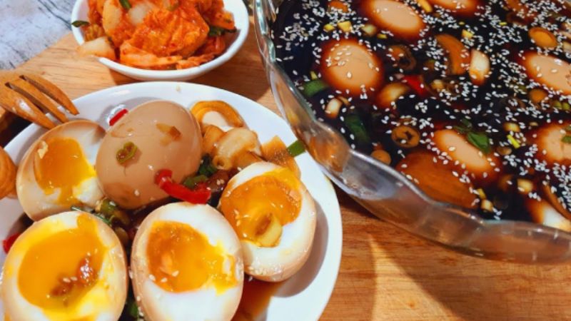 Hướng dẫn cách làm trứng ngâm tương kiểu Nhật siêu dễ