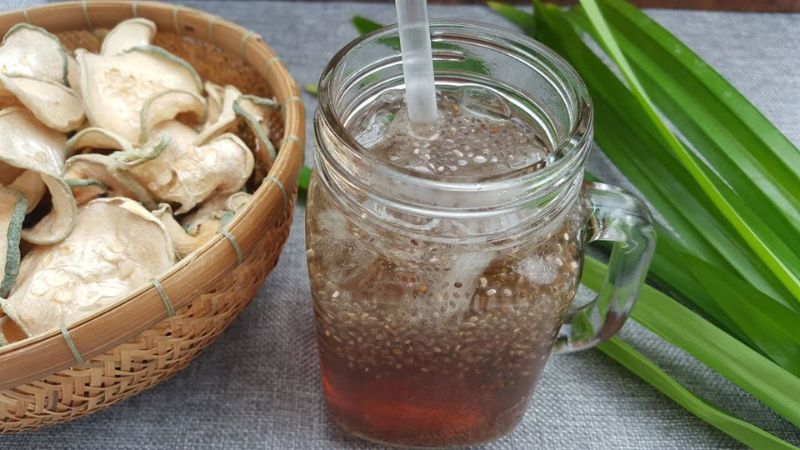 Hướng dẫn cách nấu trà bí đao hạt chia giải nhiệt
