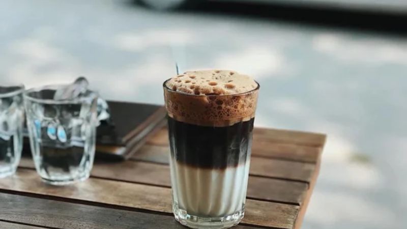 Hướng dẫn cách pha chế bạc xỉu 3 lớp