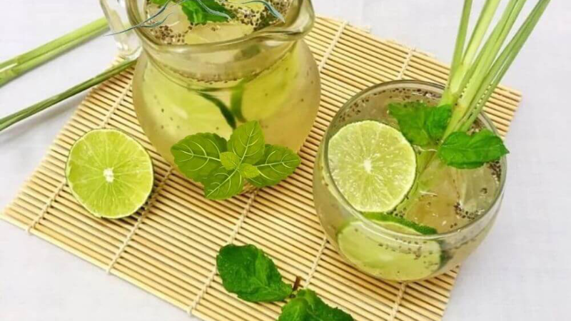 Hướng dẫn cách pha trà chanh hạt chia đơn giản