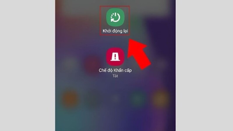 khởi động lại điện thoại để tắt chế độ an toàn