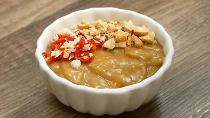Làm chẻo chấm nem lụi
