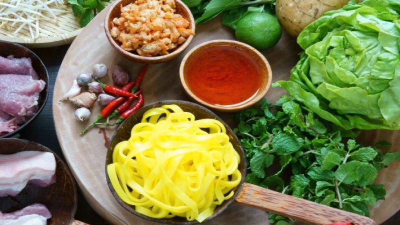 Mẹo chọn mua nguyên liêu tươi ngon nấu mì Quảng