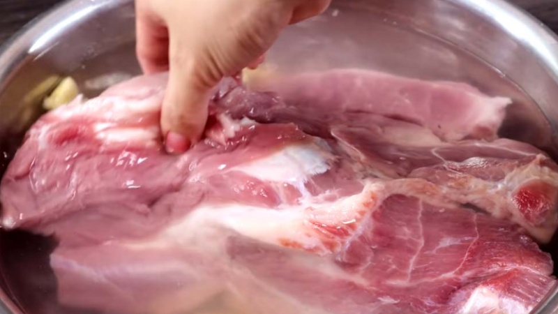 Mẹo chọn nguyên liệu chất lượng cho món xá xíu