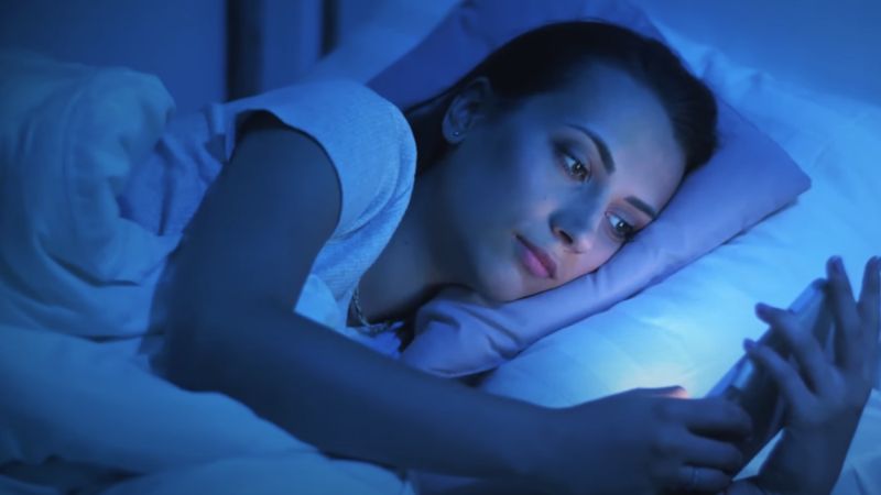 ngủ đủ giấc giảm thâm mắt