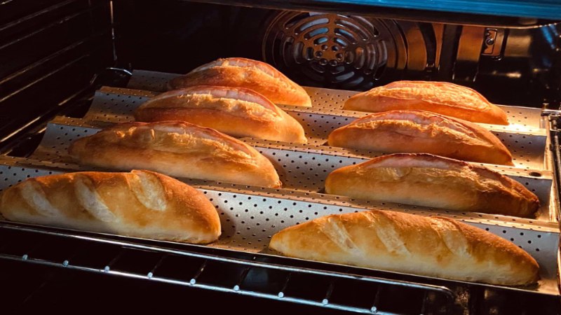 Nướng bánh mì bằng lò nướng