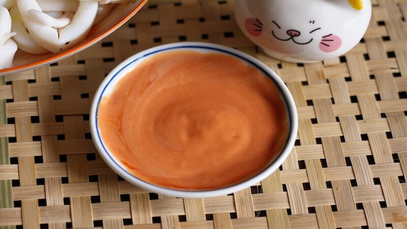 Pha nước chấm mực chiên giòn