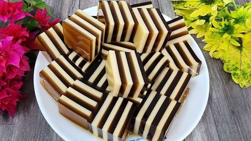 Hướng dẫn các bước cách làm rau câu dừa cà phê thơm béo