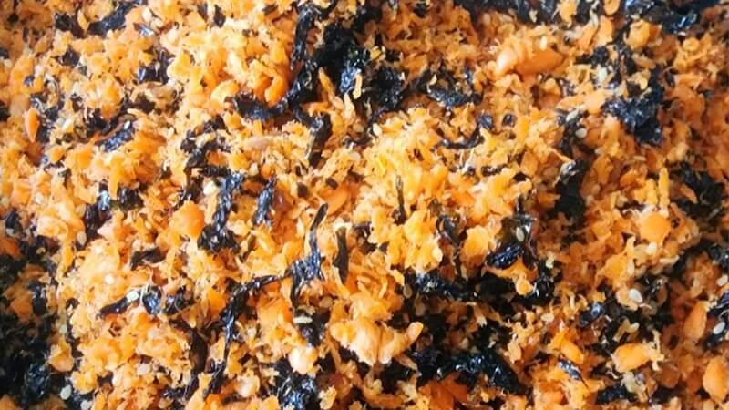 ruốc cá hồi rong biển