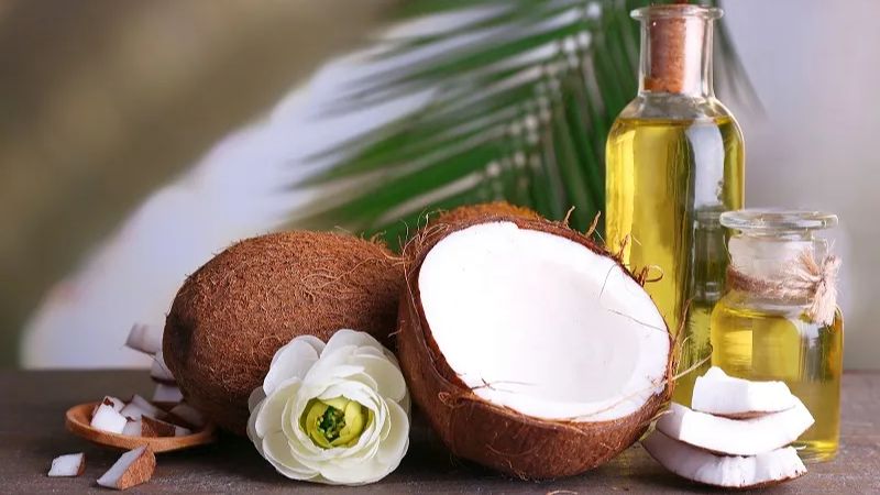 sử dụng dầu dừa chữa bệnh trĩ