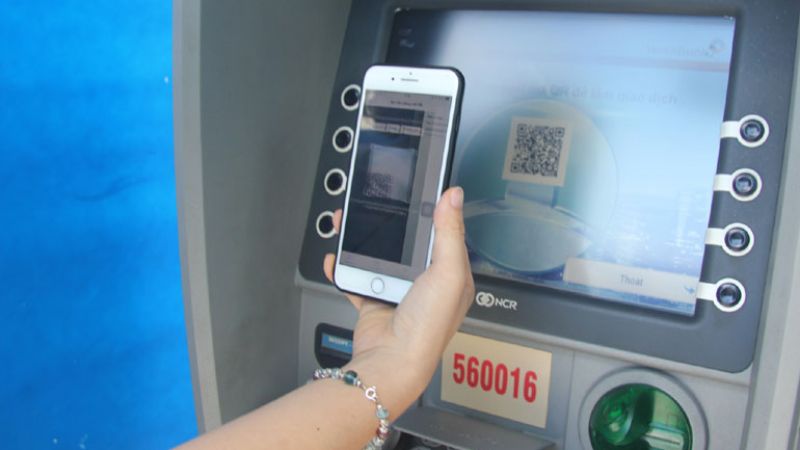 Sử dụng mã QR để rút tiền ATM dễ dàng và nhanh chóng