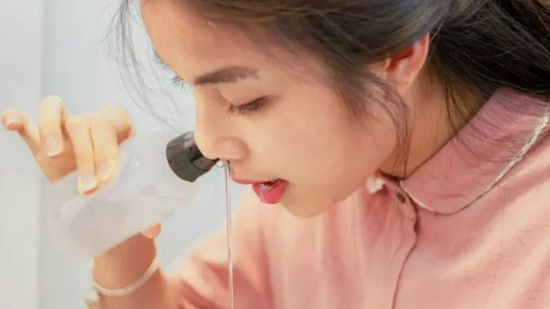 trj ho bằng cách rửa mũi