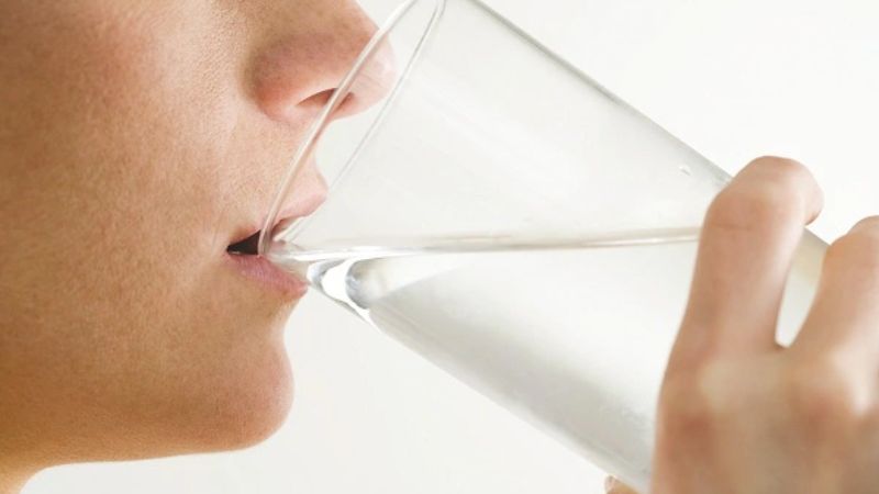 uống đủ nước tăng sức đề kháng