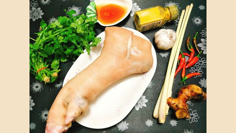 Cách nấu giò heo giả cầy miền Trung
