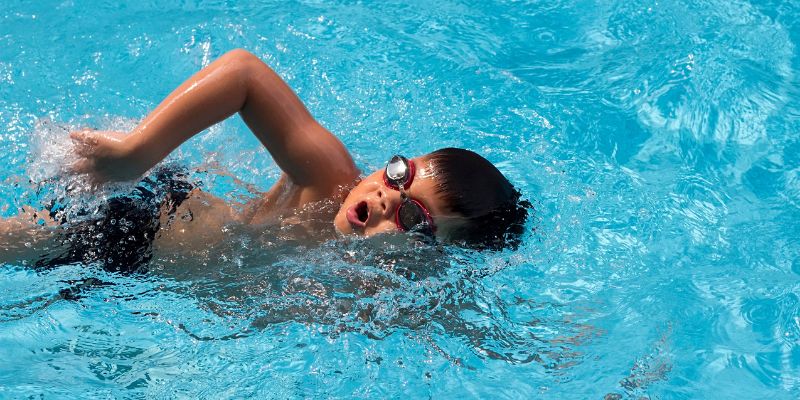 Cách chữa nước vào tai bị ù đơn giản và hiệu quả tại nhà