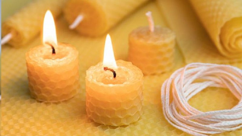 Cách làm nến thơm từ sáp ong