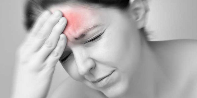 đau đầu sau khi ngủ dậy và cách chữa