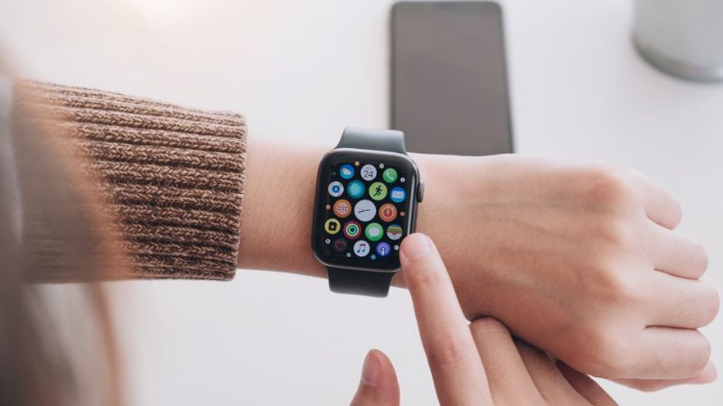 dùng apple watch tiện lợi