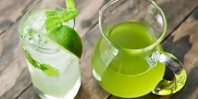 nước lá chanh và cánh chữa hôi miệng bằng lá chanh